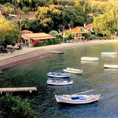 Skaloma Villas Anemos Marathias (Fokida)